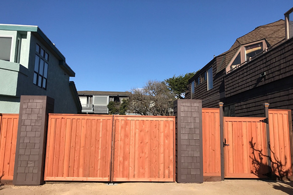 gate40 - A Straight Up Fence Company